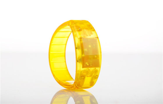 Kustom Anak Toy LED Berkedip Gelang Blister Card / Cahaya In The Dark gelang
